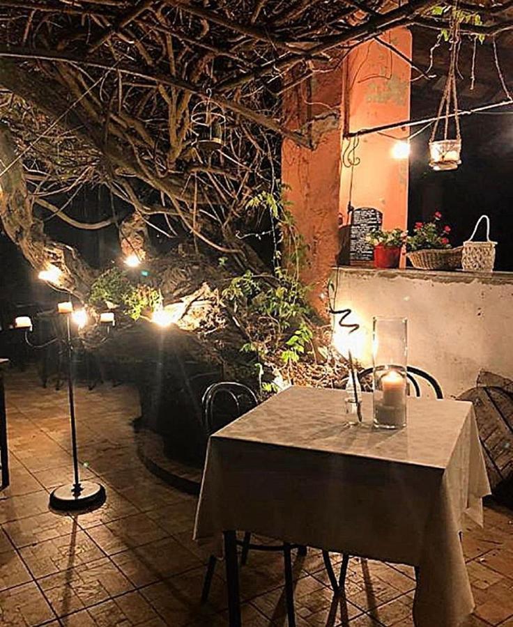 צ'רטוזה די פאביה Amare Ristorante Locanda מראה חיצוני תמונה